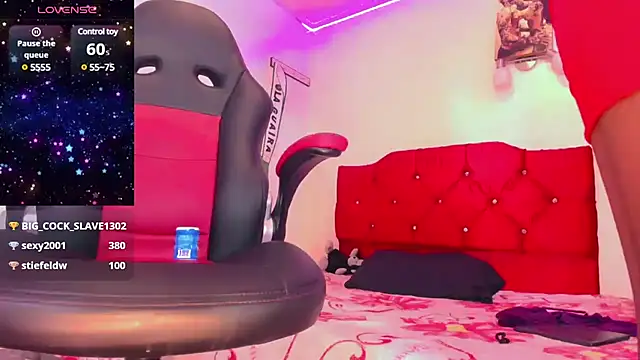 Snapshot of naomy__xx chatting on 1, 2, 2025 naomy xx online show from 1, 2, 2025