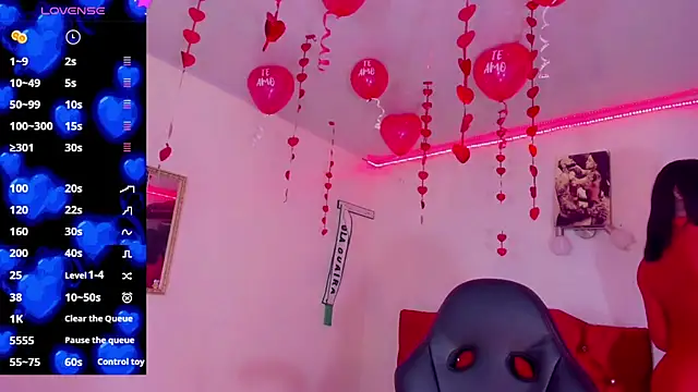 Snapshot of naomy__xx chatting on 14, 2, 2025 naomy xx online show from 14, 2, 2025