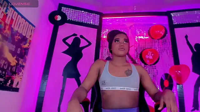 Snapshot of naomy__xx chatting on 15, 2, 2025 naomy xx online show from 15, 2, 2025