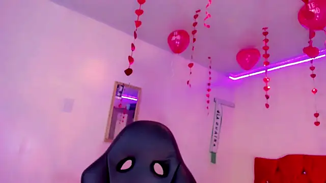 Snapshot of naomy__xx chatting on 21, 2, 2025 naomy xx online show from 21, 2, 2025