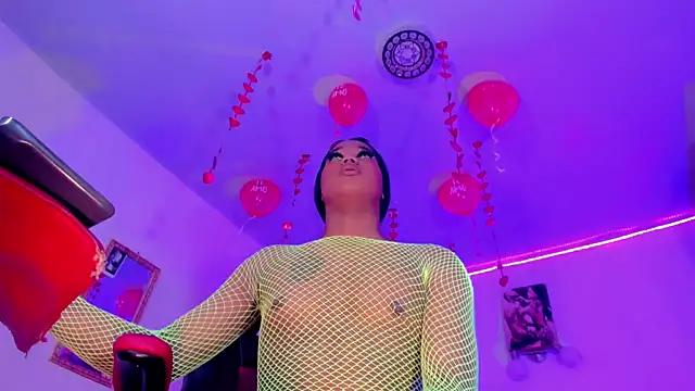 Snapshot of naomy__xx chatting on 22, 2, 2025 naomy xx online show from 22, 2, 2025