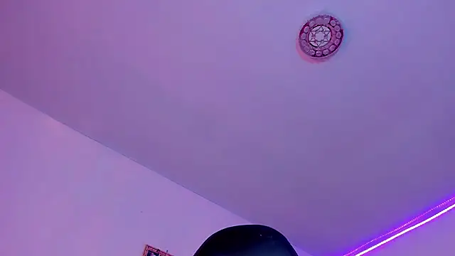 Snapshot of naomy__xx chatting on 6, 3, 2025 naomy xx online show from 6, 3, 2025