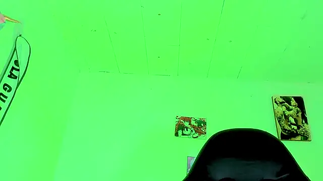 Snapshot of naomy__xx chatting on 30, 9, 2025 naomy xx online show from 30, 9, 2025