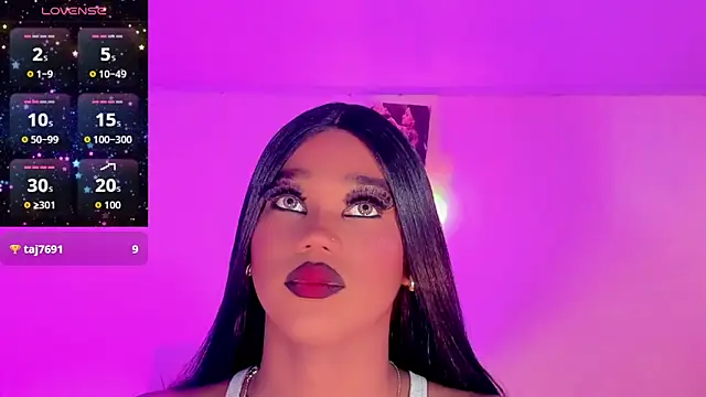 Snapshot of naomy__xx chatting on 30, 11, 2025 naomy xx online show from 30, 11, 2025