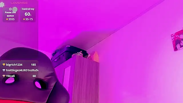 naomy  xx online show from 12, 5, 2026