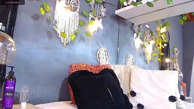 Snapshot of ItsVenuss chatting on 20, 12, 2024 ItsVenuss online show from 20, 12, 2024