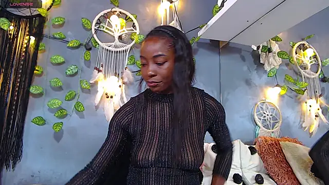 Snapshot of ItsVenuss chatting on 10, 3, 2025 ItsVenuss online show from 10, 3, 2025