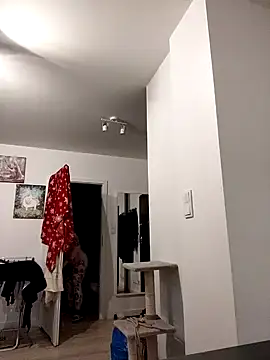 divine eve online show from 8, 3, 2025