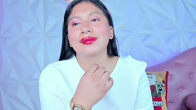 Snapshot of LinnaGardenia chatting on 11, 12, 2024 LinnaGardenia online show from 11, 12, 2024