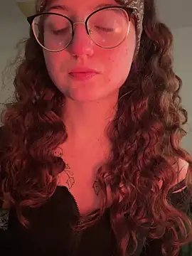 Snapshot of _foxygirl_ chatting on 4, 12, 2024  foxygirl  online show from 4, 12, 2024