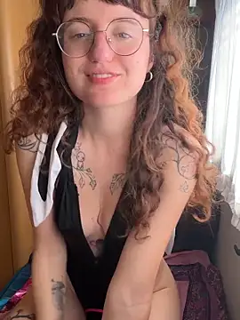  foxygirl  online show from 18, 4, 2026