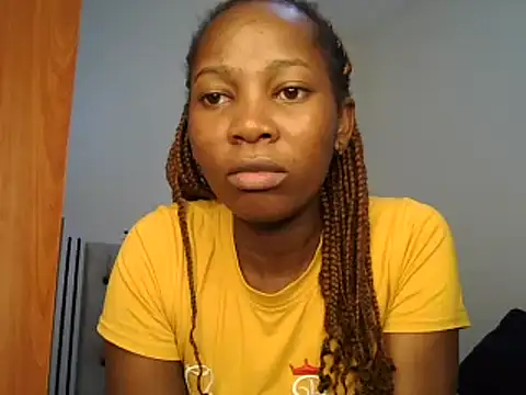 Petitiebooty online show from 7, 2, 2025