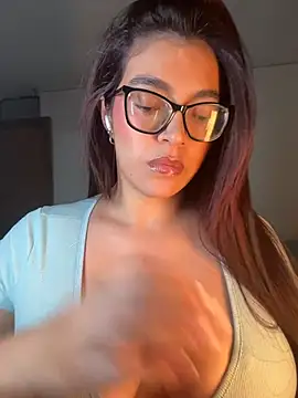 kathii95 online show from 13, 4, 2026