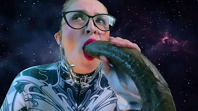 helenas fantasy online show from 15, 4, 2026