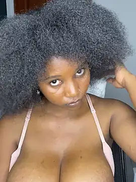 Snapshot of chocogirl01 chatting on 2, 2, 2025 chocogirl01 online show from 2, 2, 2025