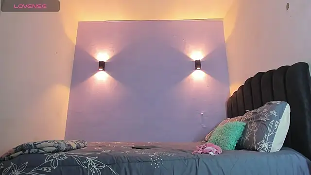 Snapshot of Sofia_Clauss_ chatting on 12, 2, 2025 Sofia Clauss online show from 12, 2, 2025