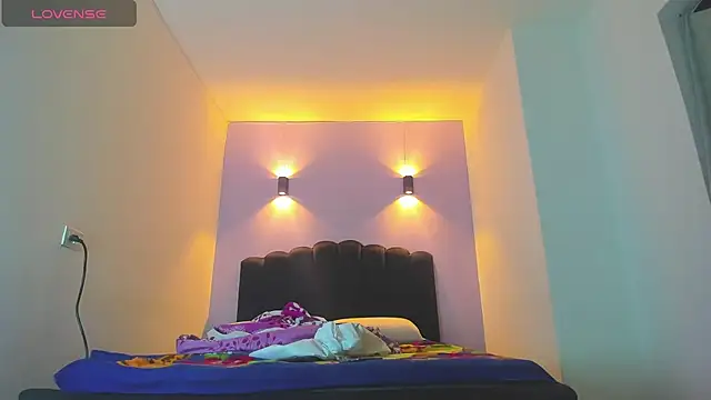 Snapshot of Sofia_Clauss_ chatting on 16, 9, 2025 Sofia Clauss online show from 16, 9, 2025