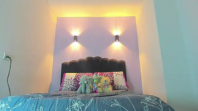 Snapshot of Sofia_Clauss_ chatting on 26, 9, 2025 Sofia Clauss online show from 26, 9, 2025