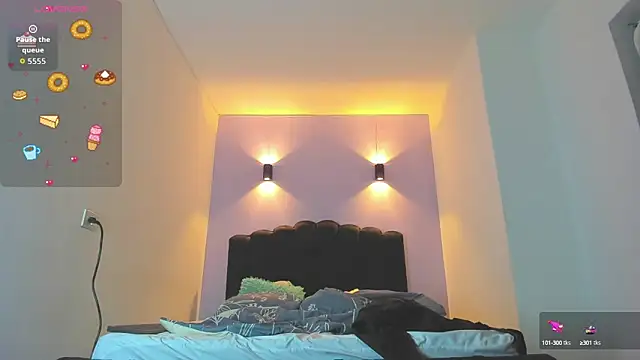 Snapshot of Sofia_Clauss_ chatting on 3, 10, 2025 Sofia Clauss online show from 3, 10, 2025