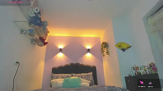 Sofia Clauss  online show from 27, 5, 2026
