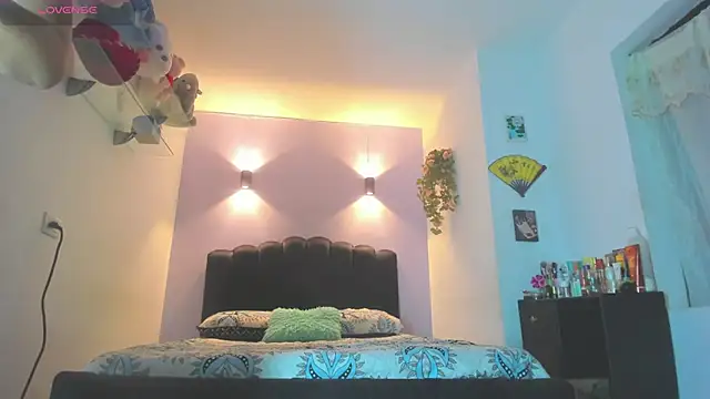 Sofia Clauss  online show from 3, 6, 2026