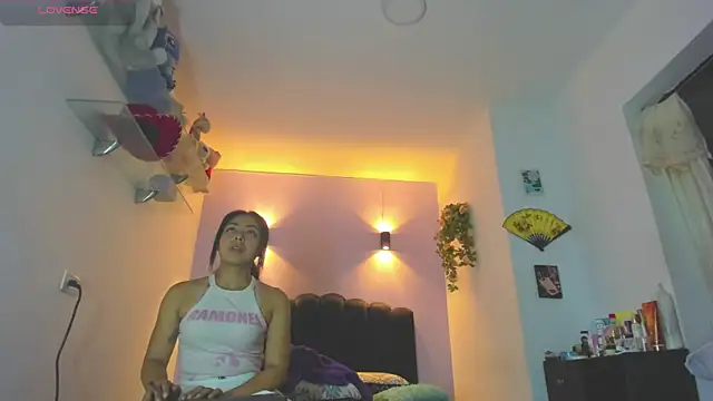 Sofia Clauss  online show from 4, 7, 2026