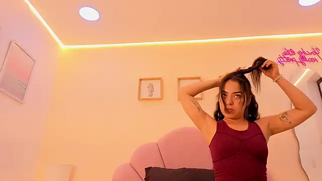 Sofia Clauss  online show from 8, 7, 2026