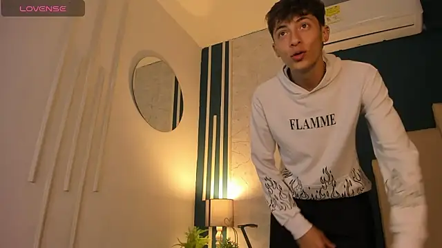 Snapshot of AlessandroDybala chatting on 21, 1, 2025 AlessandroDybala online show from 21, 1, 2025