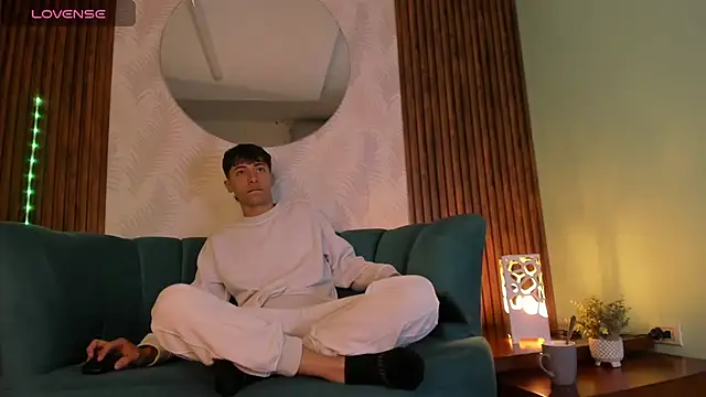 Snapshot of AlessandroDybala chatting on 22, 1, 2025 AlessandroDybala online show from 22, 1, 2025