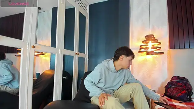 Snapshot of AlessandroDybala chatting on 23, 2, 2025 AlessandroDybala online show from 23, 2, 2025