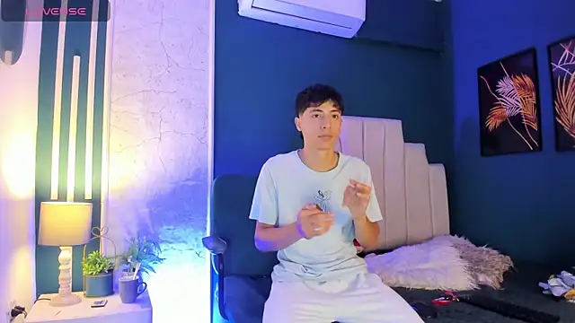 Snapshot of AlessandroDybala chatting on 5, 3, 2025 AlessandroDybala online show from 5, 3, 2025