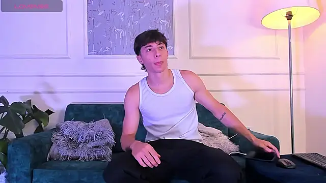 Snapshot of AlessandroDybala chatting on 18, 10, 2025 AlessandroDybala online show from 18, 10, 2025