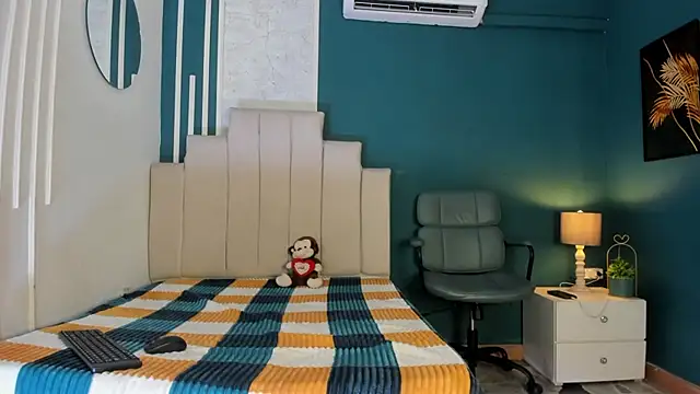 Snapshot of AlessandroDybala chatting on 13, 11, 2025 AlessandroDybala online show from 13, 11, 2025