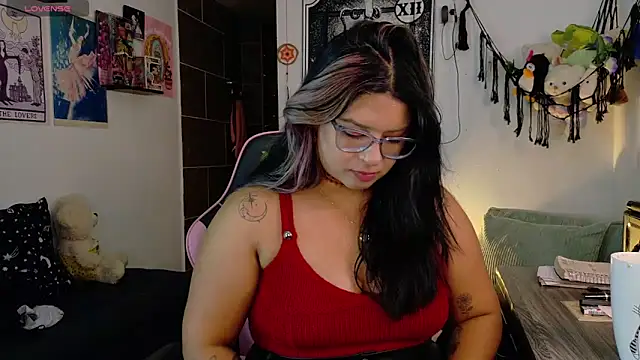 Snapshot of mollyshake1 chatting on 8, 2, 2026 mollyshake1 online show from 8, 2, 2026