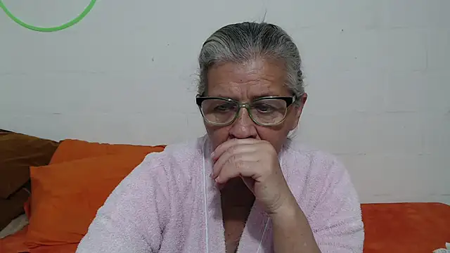 candy mature  online show from 19, 12, 2025