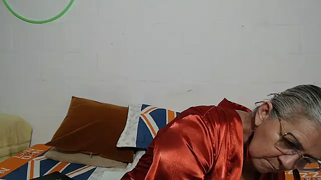 candy mature  online show from 25, 2, 2026