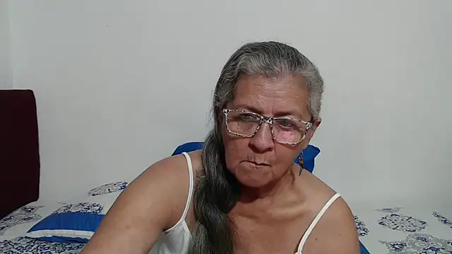 candy mature  online show from 17, 4, 2026