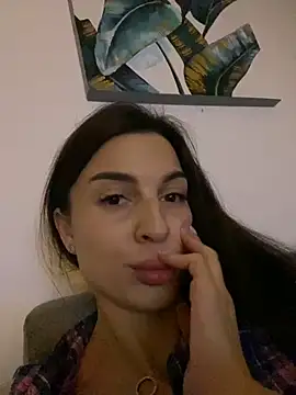 Snapshot of RebecaMur chatting on 4, 3, 2025 RebecaMur online show from 4, 3, 2025