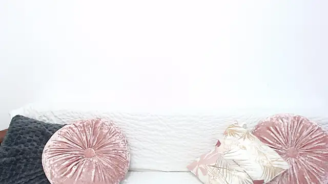 Snapshot of RebecaMur chatting on 13, 9, 2025 RebecaMur online show from 13, 9, 2025