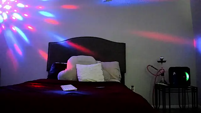 yiauana online show from 9, 9, 2025