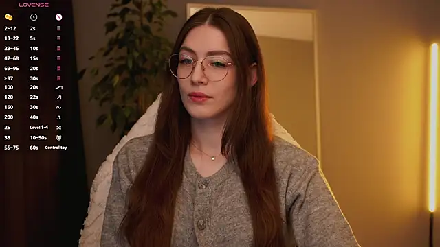 Ester Hill online show from 17, 11, 2025