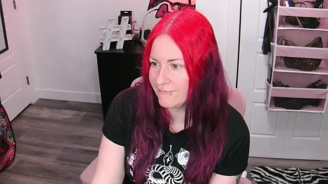 Snapshot of gennyrock chatting on 3, 5, 2026 gennyrock online show from 3, 5, 2026