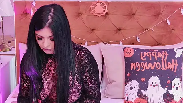 Snapshot of EmilyColle_ chatting on 29, 10, 2025 EmilyColle online show from 29, 10, 2025