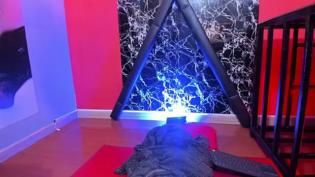 Santa Cooper  online show from 20, 3, 2025