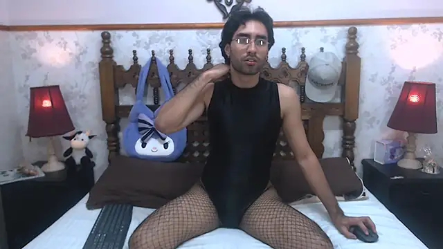 Snapshot of MilanZaire chatting on 27, 2, 2025 MilanZaire online show from 27, 2, 2025