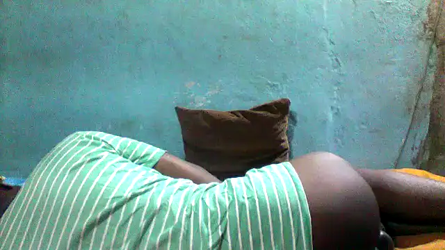 Snapshot of little__joy chatting on 7, 3, 2026 little joy online show from 7, 3, 2026