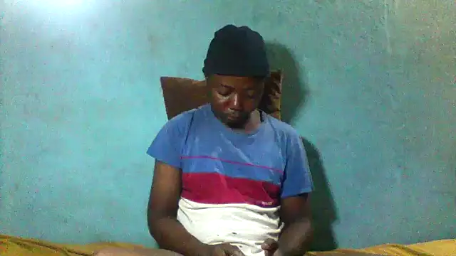 Snapshot of little__joy chatting on 21, 4, 2026 little joy online show from 21, 4, 2026