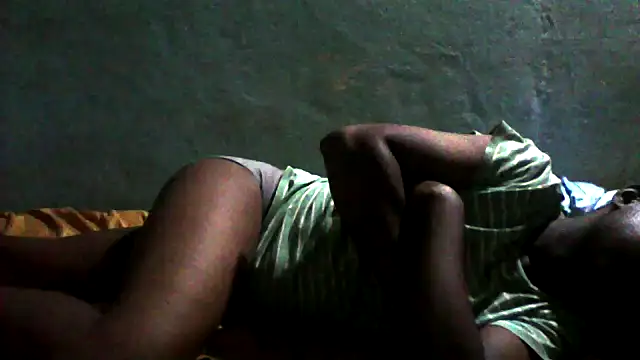 Snapshot of little__joy chatting on 28, 4, 2026 little joy online show from 28, 4, 2026