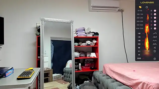 Snapshot of supermanboy94 chatting on 25, 1, 2025 supermanboy94 online show from 25, 1, 2025