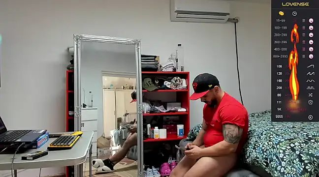 Snapshot of supermanboy94 chatting on 27, 1, 2025 supermanboy94 online show from 27, 1, 2025